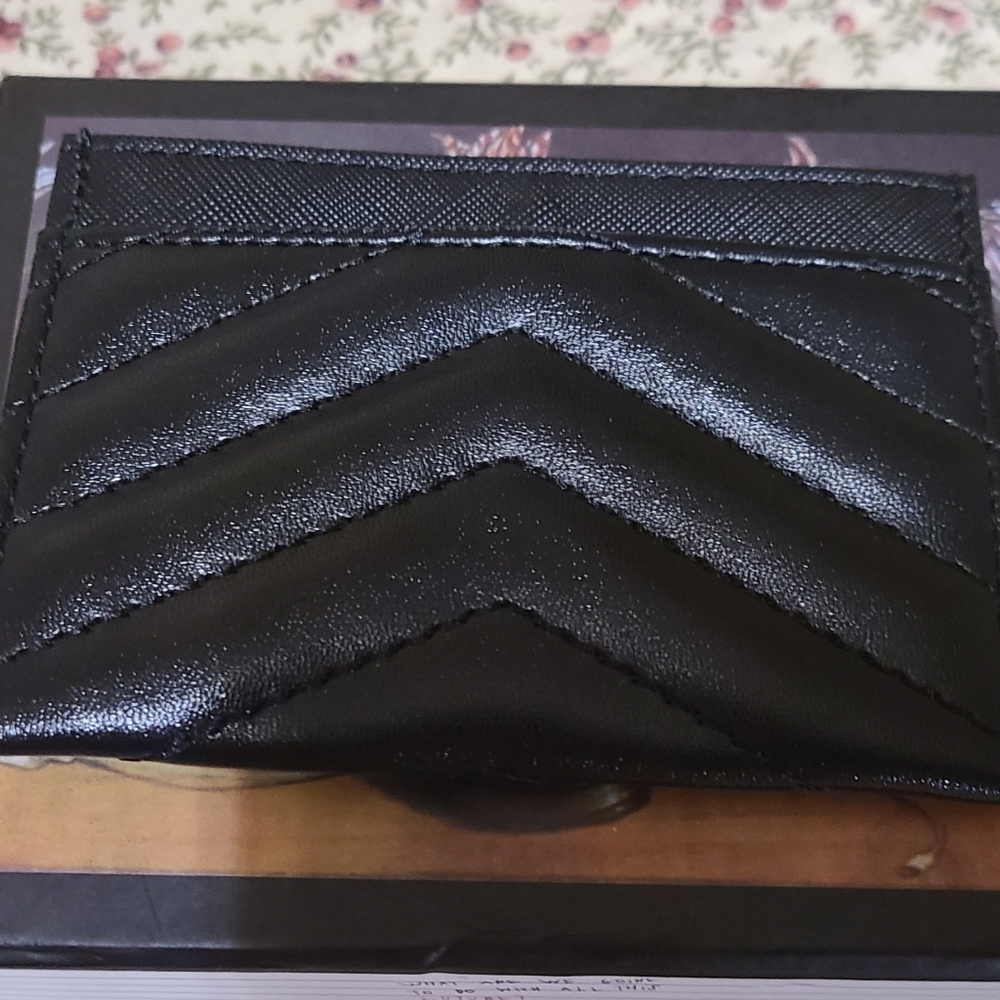 NEW CARD WALLET FASHIONABLE. - Picture 2 of 4